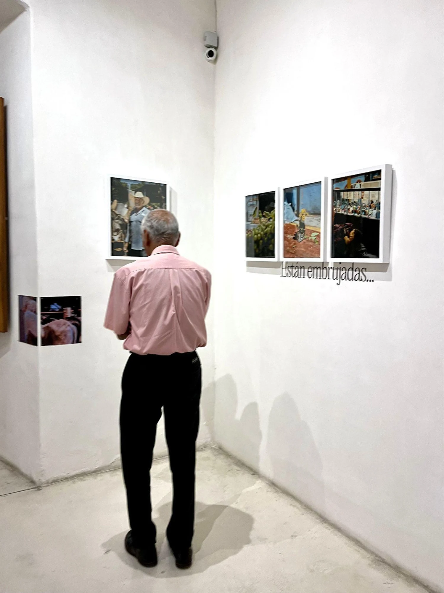 Aquí estamos en el centro de los días — registro 04